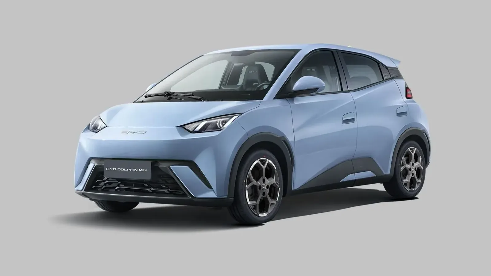 BYD Dolphin Mini GL Elétrico Automático: de frente, em três quartos (glacier blue)
