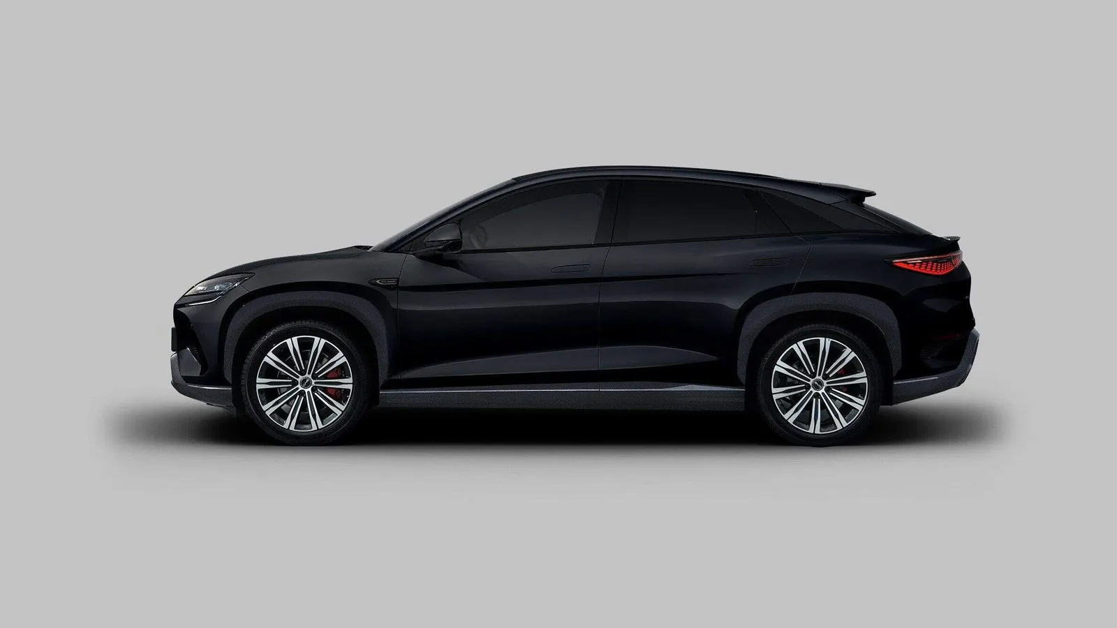 BYD Sealion 7 Elétrico Automático: de lado (obsidian black)
