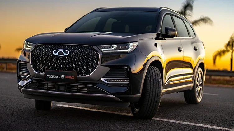 CAOA Chery Tiggo 8 Pro 1.6 TGDI Automático: de frente, em três quartos, de perto