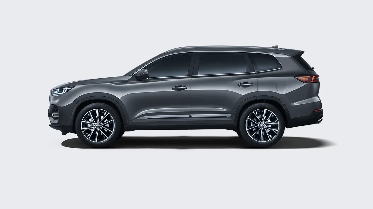 CAOA Chery Tiggo 8 Pro 1.6 TGDI Automático: de lado (cinza metálico)