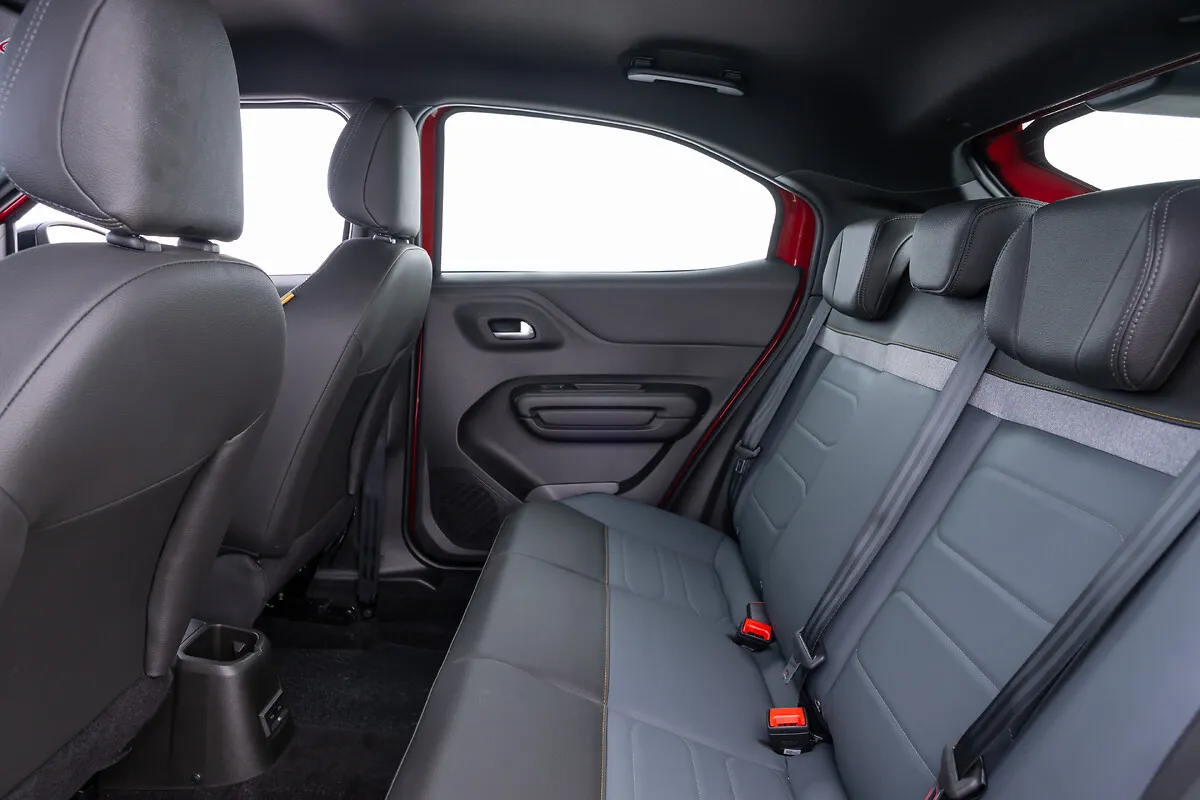 Citroën Basalt Shine 1.0 Turbo 200 Automático: banco traseiro