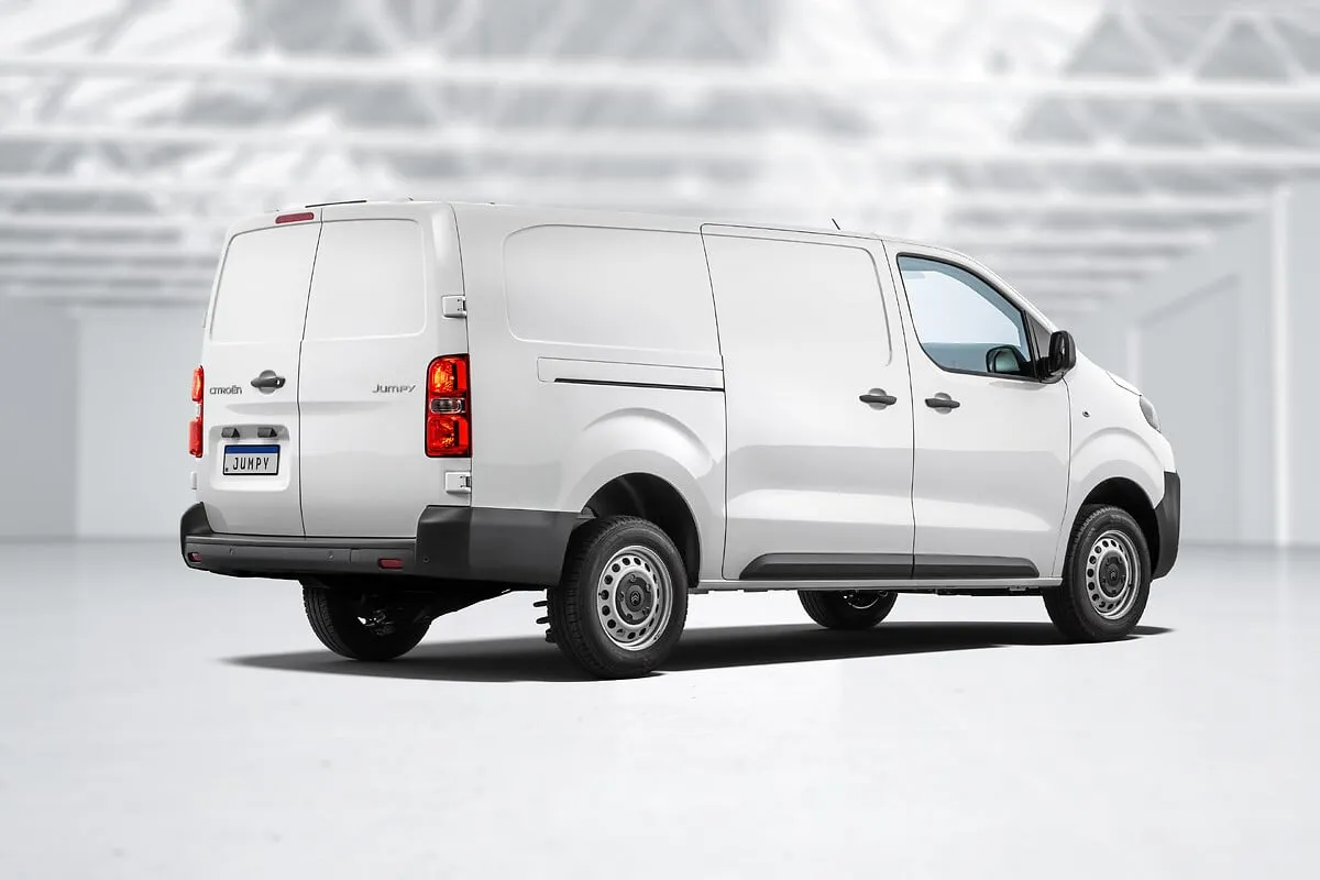 Citroën Jumpy Cargo 2.2 Turbo Diesel Manual: três quartos de trás