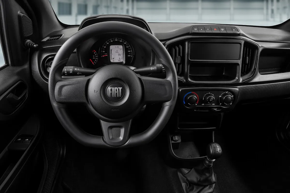 Fiat Fiorino Endurance 1.3 Manual: volante e painel