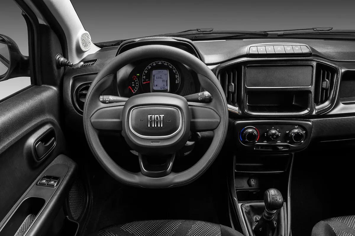 Fiat Mobi Like 1.0 Manual: volante e painel