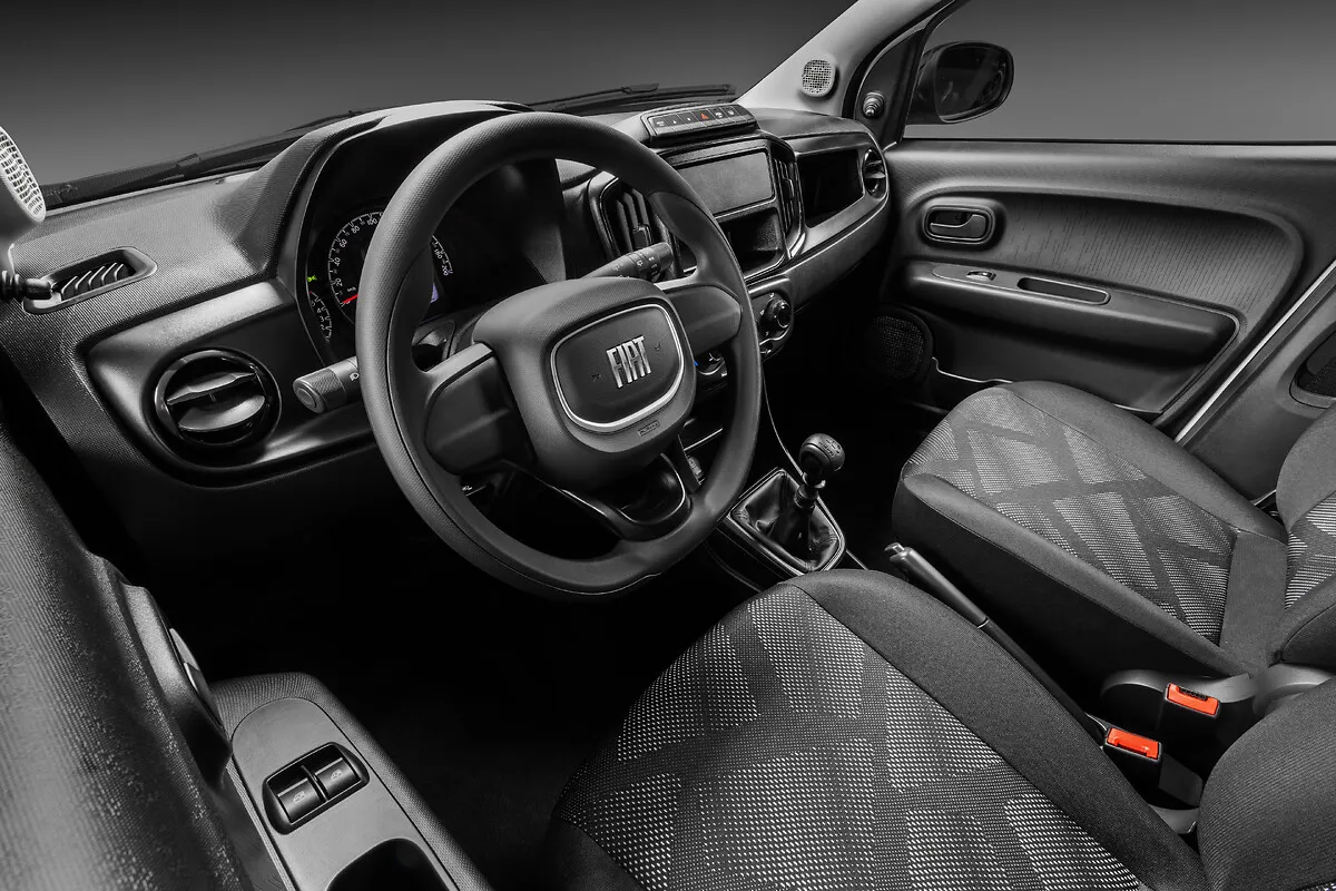 Fiat Mobi Like 1.0 Manual: painel visto do lado do passageiro