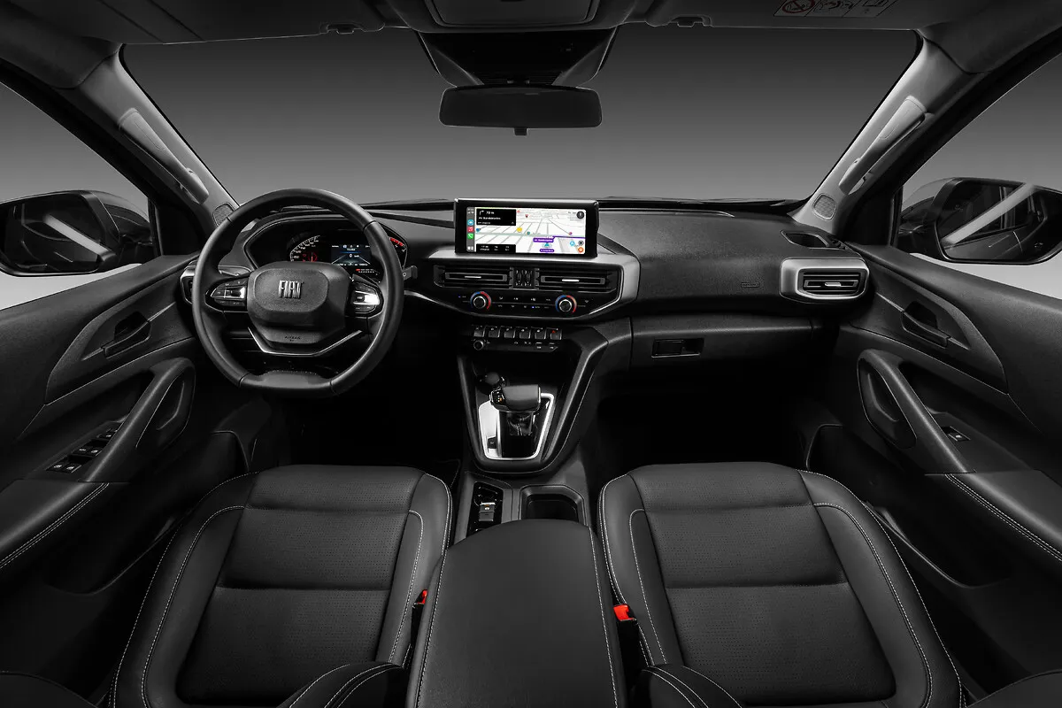 Fiat Titano Volcano 2.2 Turbo Diesel Automático: painel e bancos dianteiros