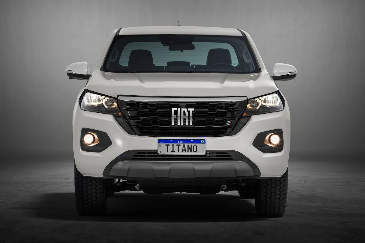 Fiat Titano Volcano 2.2 Turbo Diesel Automático: frente
