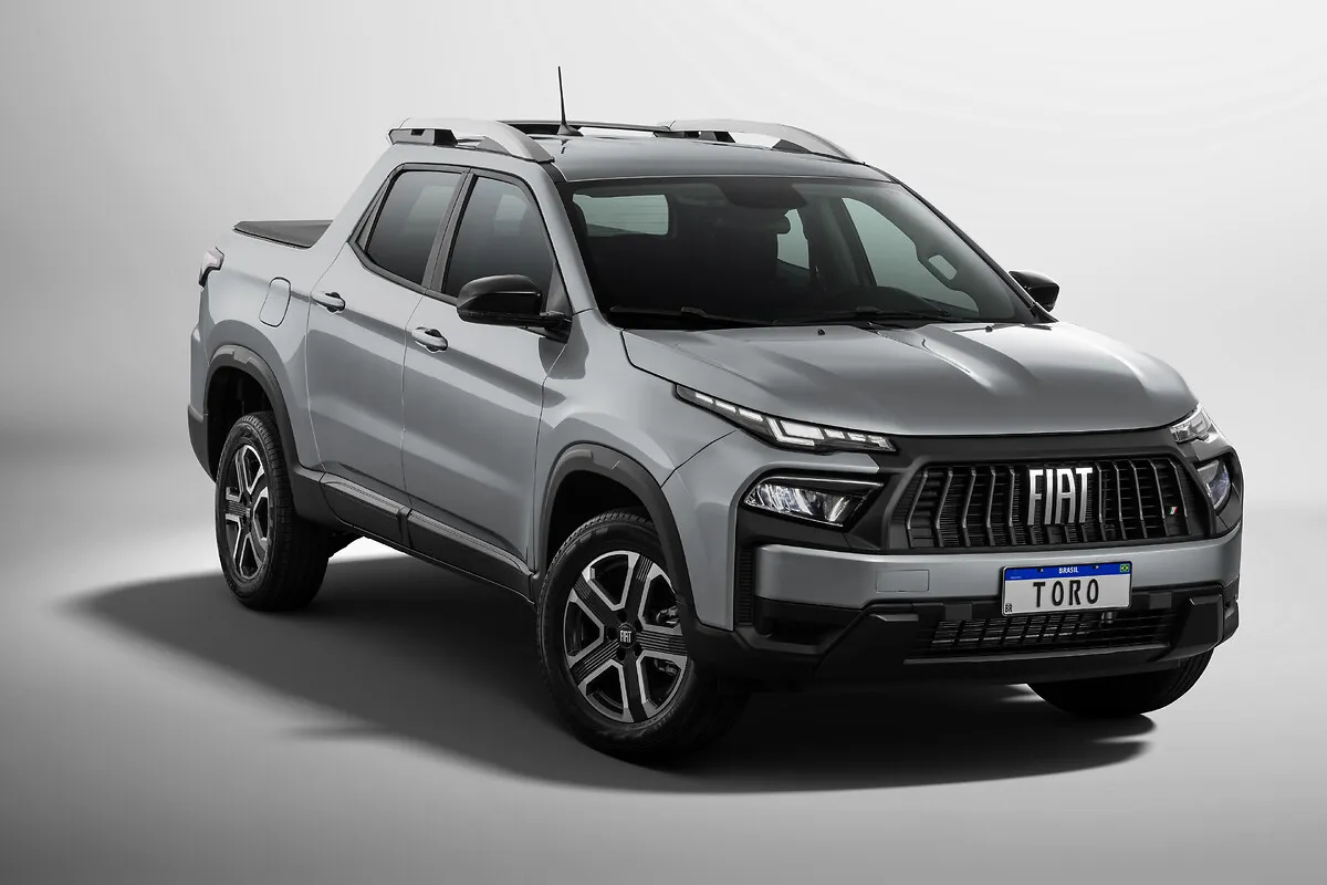 Fiat Toro Freedom 1.3 Turbo T270 Automático: vista de cima, frente e lateral