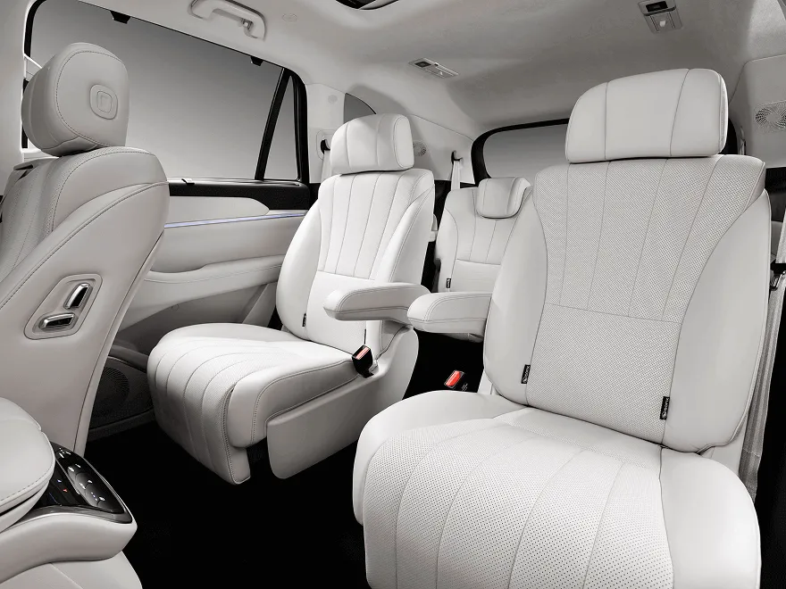 GWM Wey 07 Híbrido Plug-in Automático: bancos da frente e da segunda fileira (interior marfim)