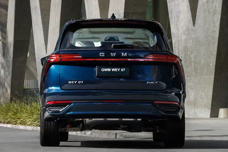 GWM Wey 07 Híbrido Plug-in Automático: de trás, na rua