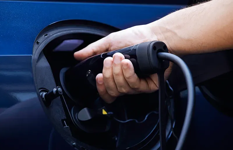 GWM Wey 07 Híbrido Plug-in Automático: tomada de recarga