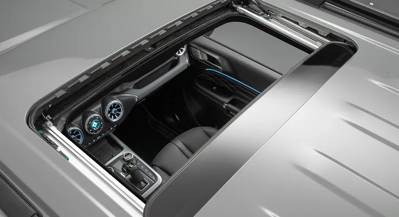 GWM Tank 300 Híbrido 2.0 Turbo Automático: teto solar, visto de cima
