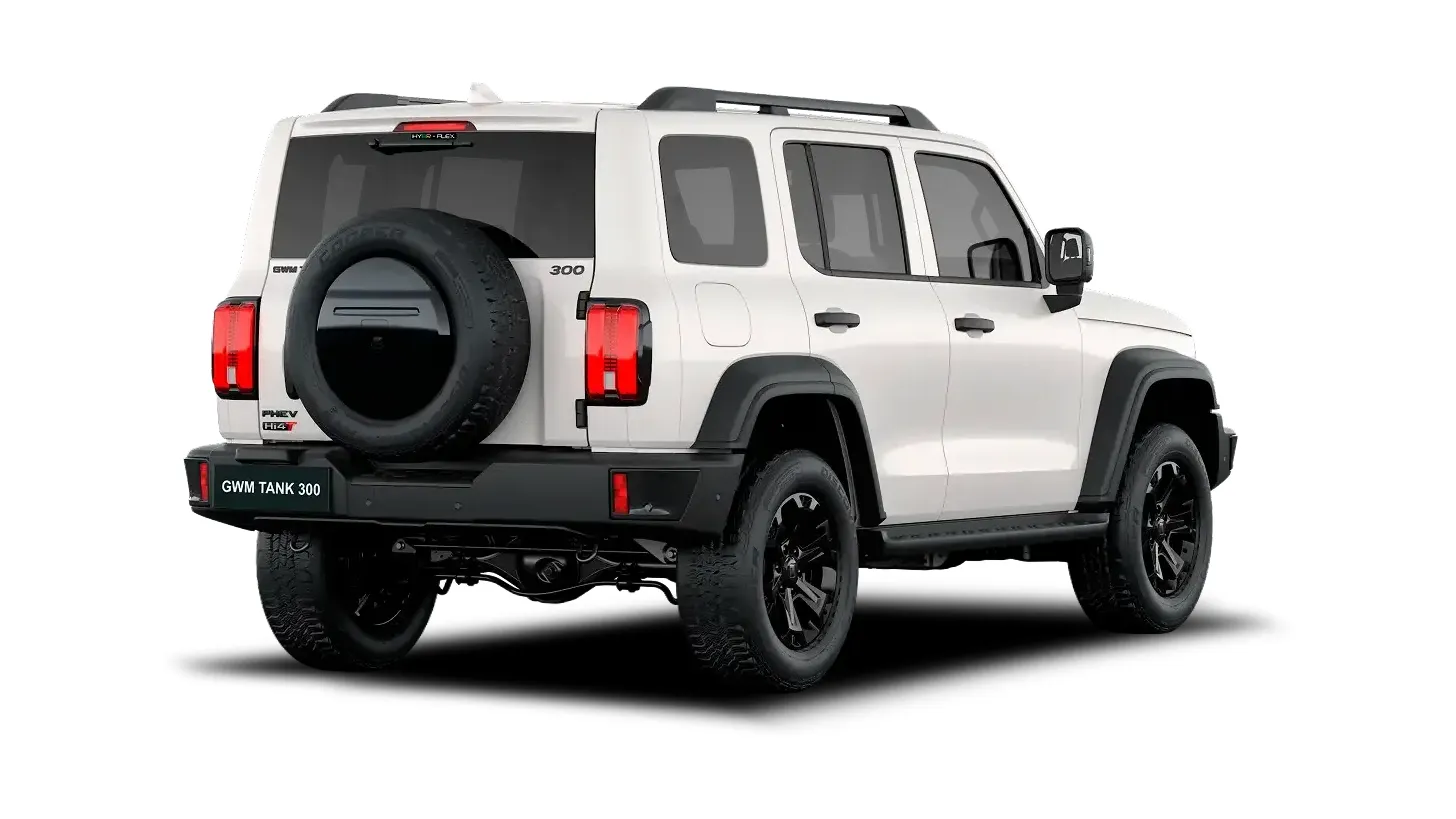 GWM Tank 300 Híbrido 2.0 Turbo Automático: de trás, em três quartos (branco noronha)