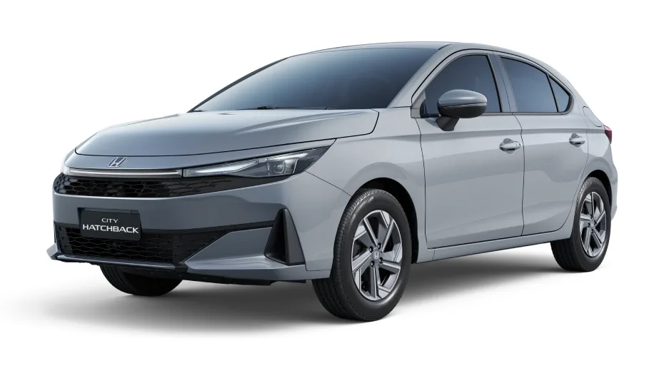 Honda City Hatchback EX 1.5 Automático: de frente, em três quartos (cinza titanium perolizado)