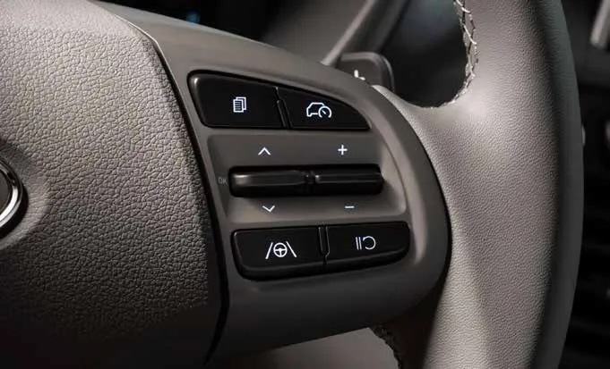 Hyundai HB20S Limited 1.0 Turbo Automático: comandos no volante