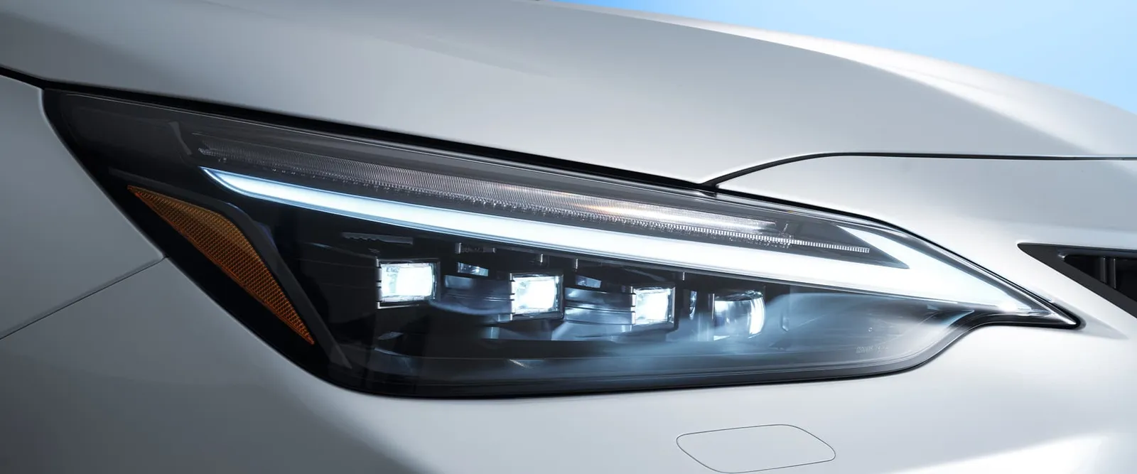 Lexus NX 350h Dynamic Híbrido Automático: farol de led
