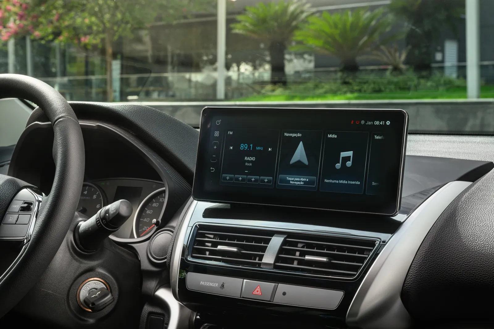 Mitsubishi Eclipse Cross Rush 1.5 Turbo Automático: central multimídia