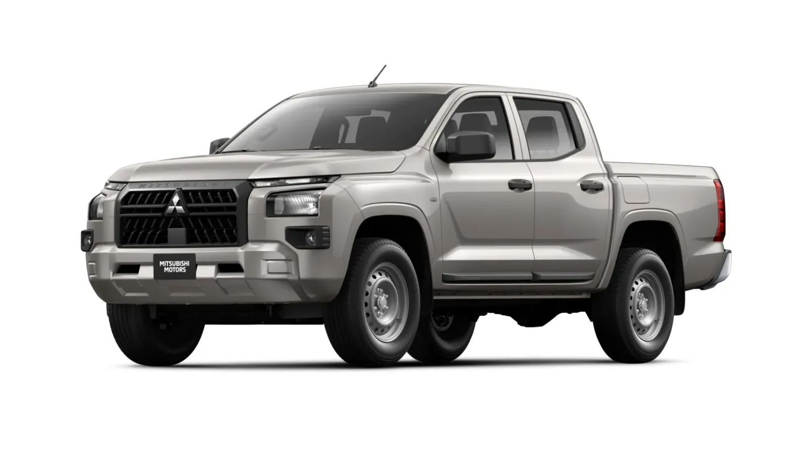 Mitsubishi Triton GL 2.4 Diesel Automático: de frente, em três quartos (prata lítio)