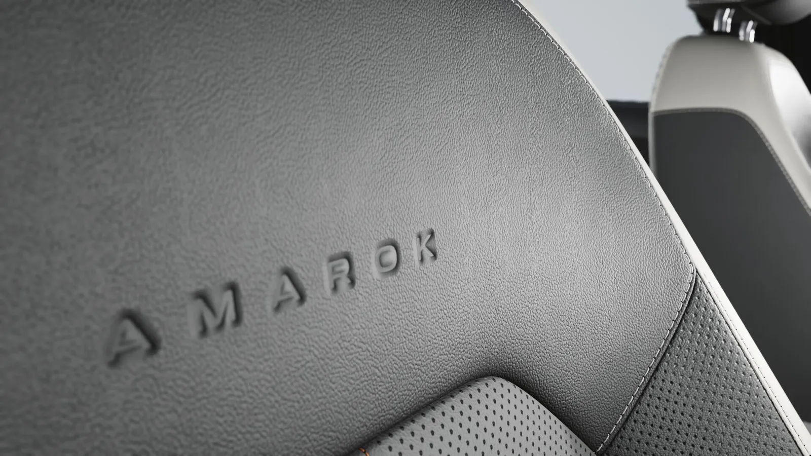 VW Amarok Highline V6 3.0 Diesel Automático: detalhe do banco