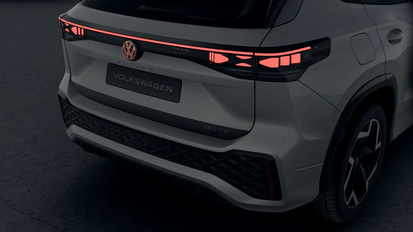 VW Tiguan R-Line 350 TSI Automático: lanterna