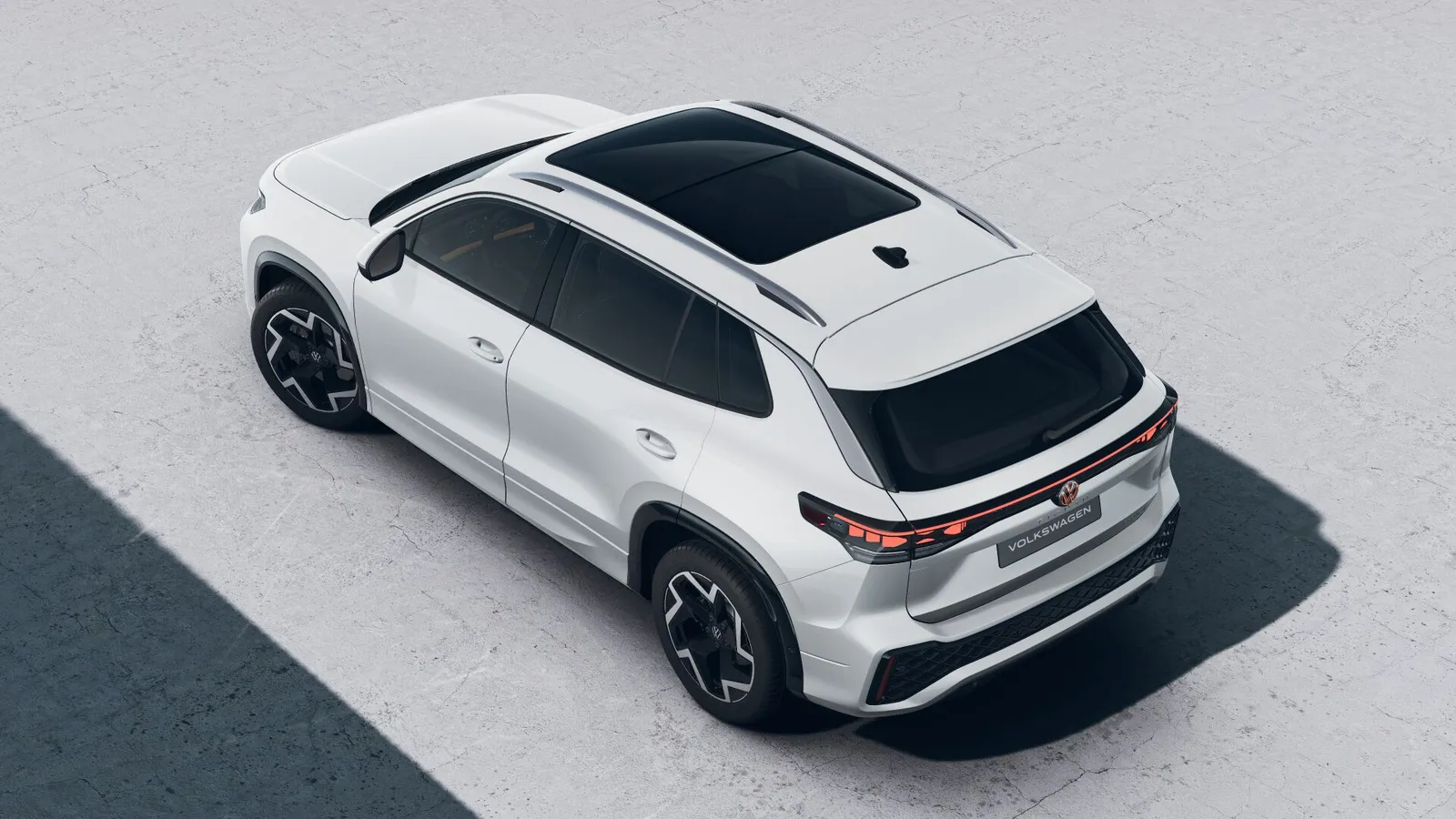 VW Tiguan R-Line 350 TSI Automático: visto de cima