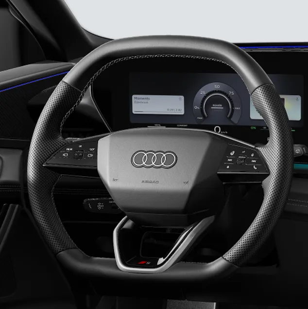 Volante esportivo em couro do Audi Q6 e-tron com o emblema S