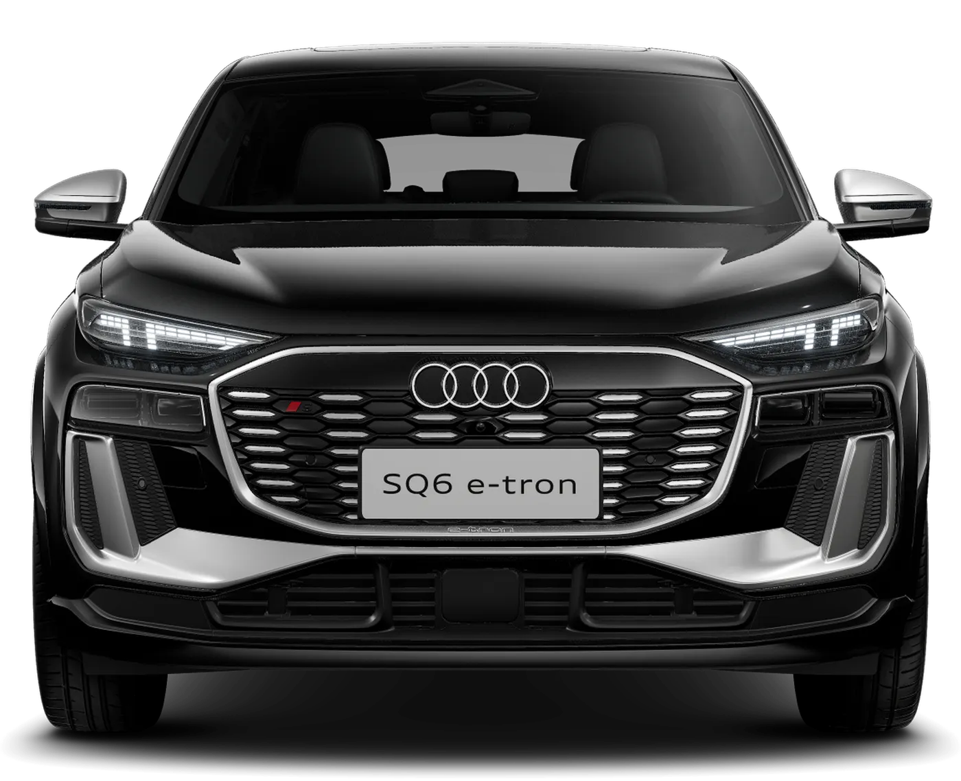 Frente do Audi SQ6 Sportback e-tron com a grade fechada e o emblema S